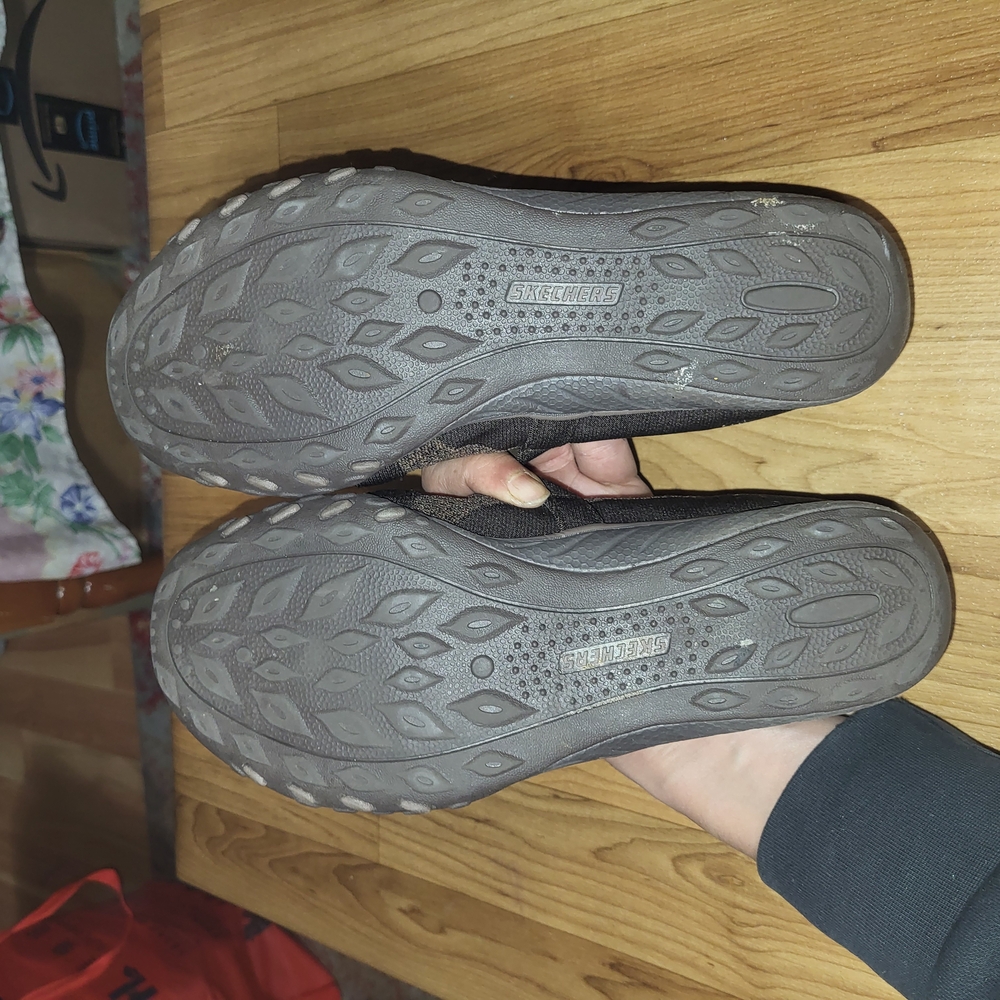 Skechers Women brown Breathe Easy Memory Foam Relax Fit Slip-On Shoes Size 8.5 - Picture 9 of 9